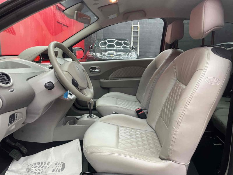 RENAULT TWINGO II 2012