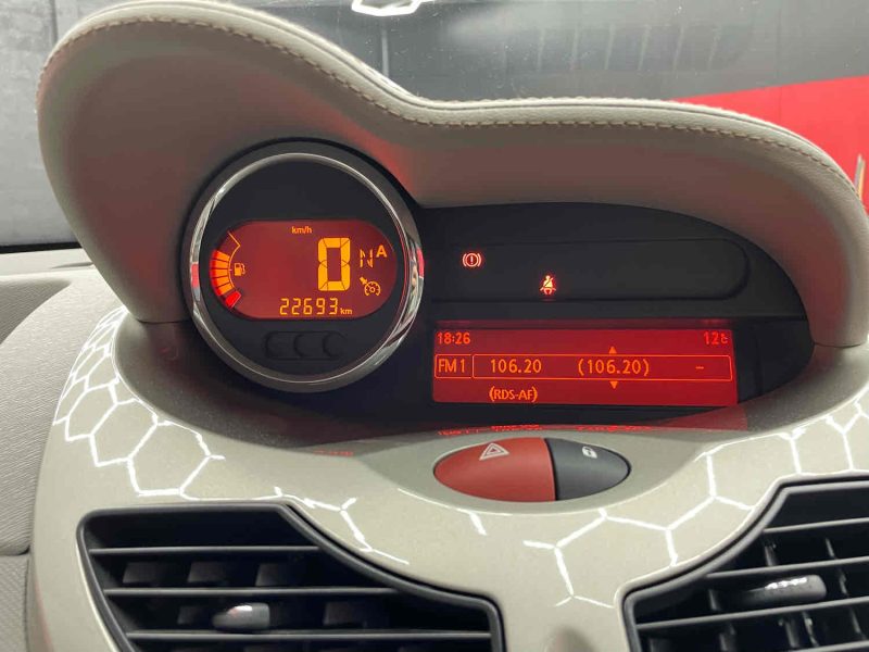RENAULT TWINGO II 2012