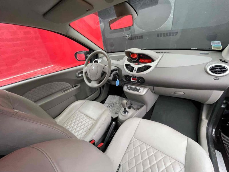 RENAULT TWINGO II 2012