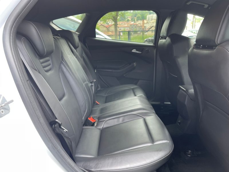 Ford FOCUS ST III 2.0 ECOBOOST 250 ST 5P