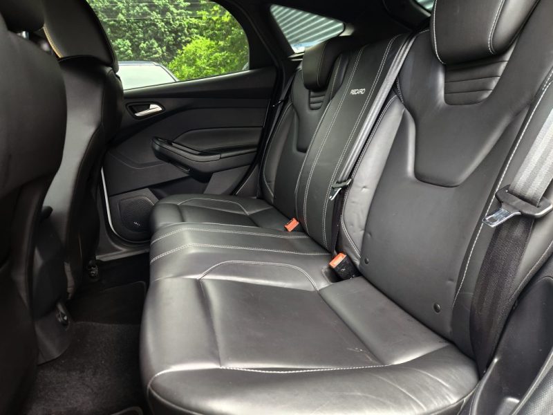 Ford FOCUS ST III 2.0 ECOBOOST 250 ST 5P