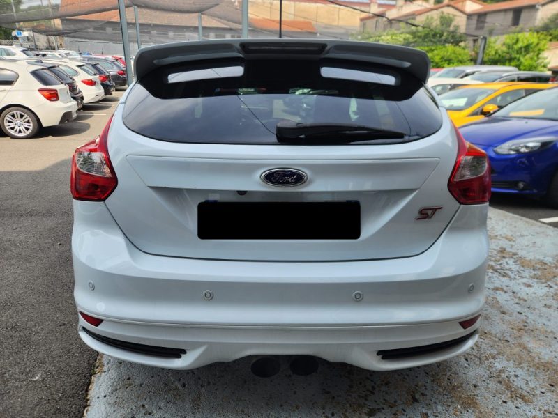 Ford FOCUS ST III 2.0 ECOBOOST 250 ST 5P