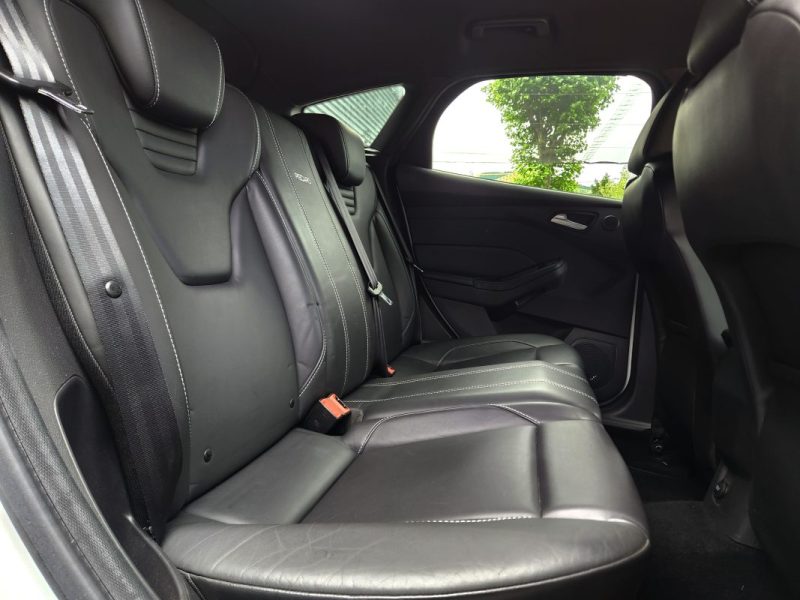 Ford FOCUS ST III 2.0 ECOBOOST 250 ST 5P