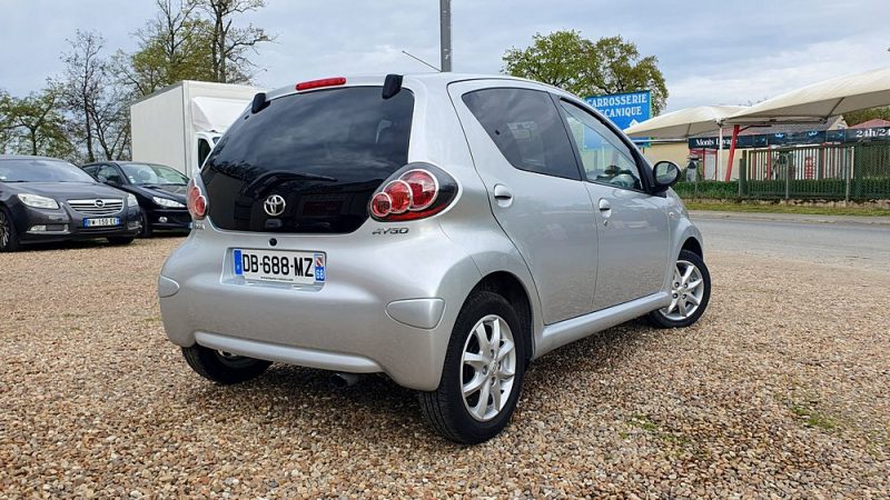 TOYOTA AYGO 2013