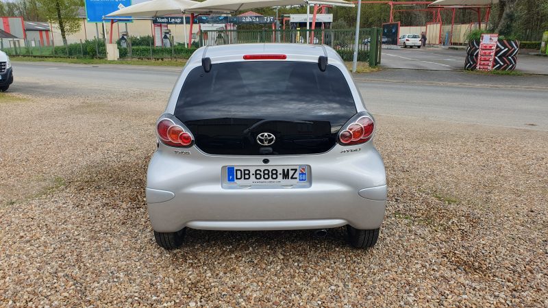 TOYOTA AYGO 2013