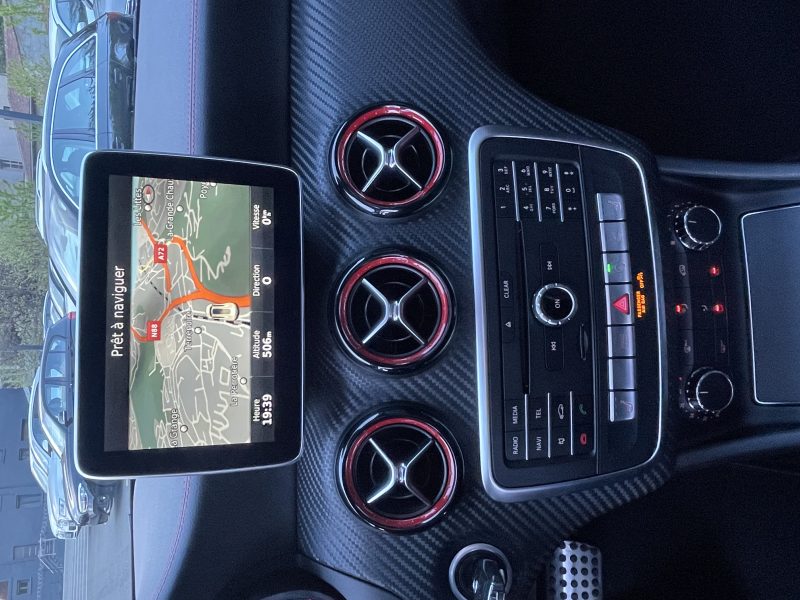 MERCEDES-BENZ Classe A 250 AMG 2.0 Turbo 218 SPORT 4MATIC 7G-DCT *PANO*