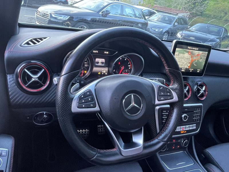 MERCEDES-BENZ Classe A 250 AMG 2.0 Turbo 218 SPORT 4MATIC 7G-DCT *PANO*