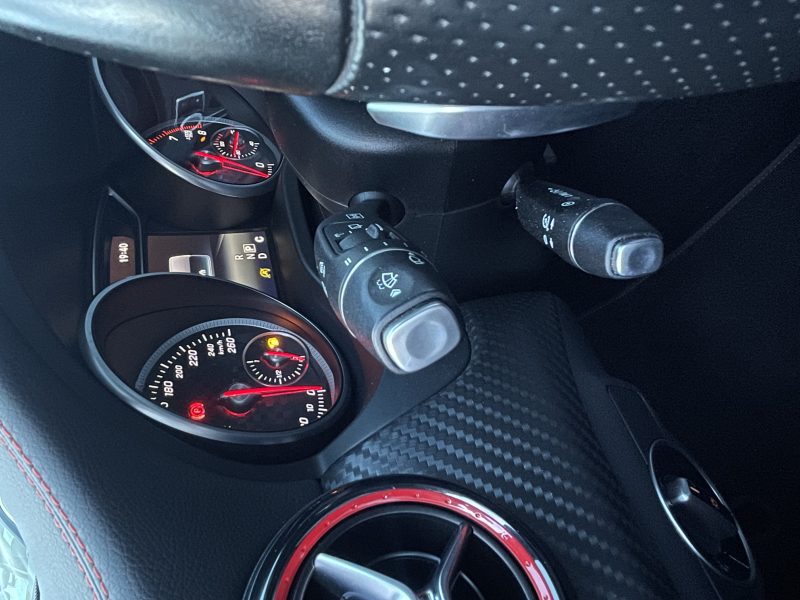 MERCEDES-BENZ Classe A 250 AMG 2.0 Turbo 218 SPORT 4MATIC 7G-DCT *PANO*