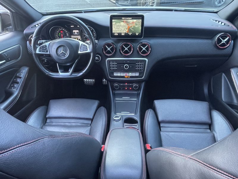 MERCEDES-BENZ Classe A 250 AMG 2.0 Turbo 218 SPORT 4MATIC 7G-DCT *PANO*