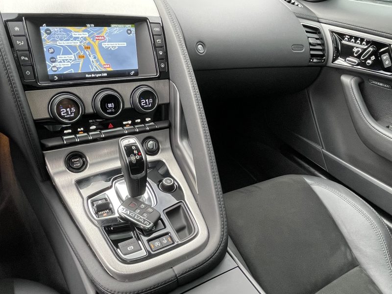 JAGUAR F-Type Coupe COUPE 3.0 V6 340 BVA8*PANO*GPS*CAMERA*