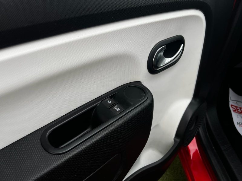 RENAULT TWINGO III 2015