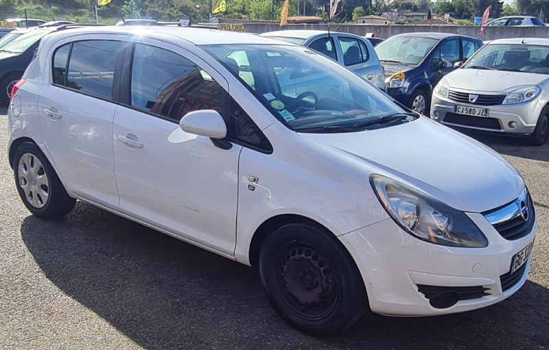 OPEL CORSA D 2011