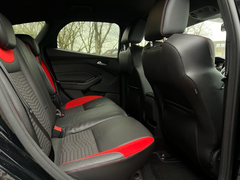 FORD Focus III Phase II 2.0 ECOBOOST 250 5P*GPS*XENON*