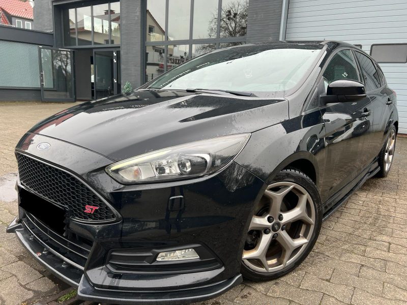 FORD Focus III Phase II 2.0 ECOBOOST 250 5P*GPS*XENON*