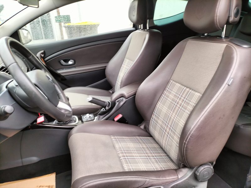 RENAULT MEGANE III Coupé XV DE FRANCE