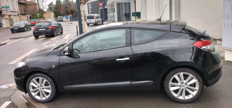 RENAULT MEGANE III Coupé XV DE FRANCE