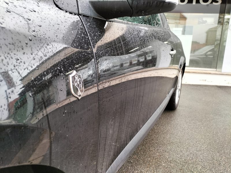 RENAULT MEGANE III Coupé XV DE FRANCE