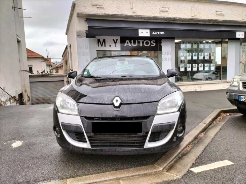 RENAULT MEGANE III Coupé XV DE FRANCE