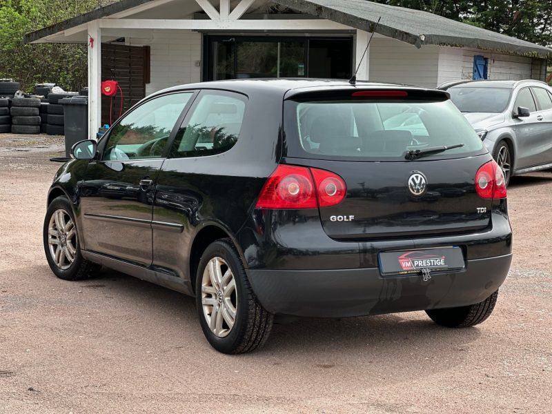 VOLKSWAGEN GOLF 5 2007