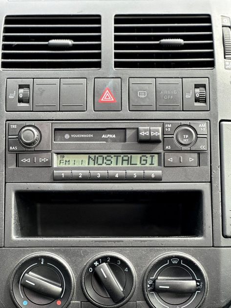 VOLKSWAGEN POLO 2003