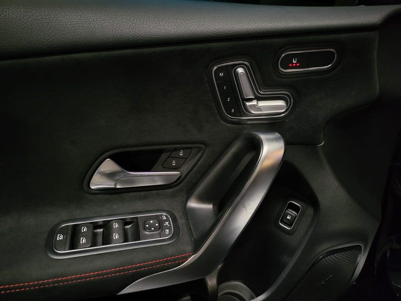 MERCEDES-BENZ CLASSE A 250e EQ-Power 218/158cv AMG Line BVA 8G-DCT