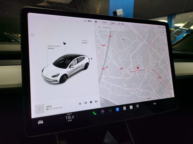 TESLA MODEL 3 PERFORMANCE 490CV DUAL MOTORS / CUIR VEGETAL BLANC / TOIT PANORAMIQUE / SIEGE ELEC ET 