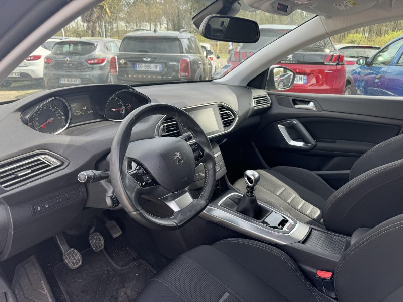 PEUGEOT 308 II 1.2 PURETECH 130CV ALLURE