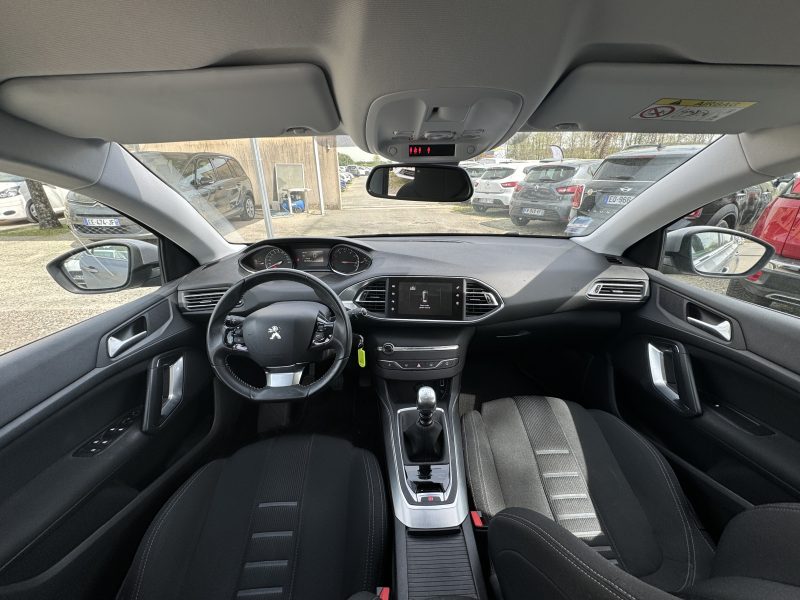 PEUGEOT 308 II 1.2 PURETECH 130CV ALLURE