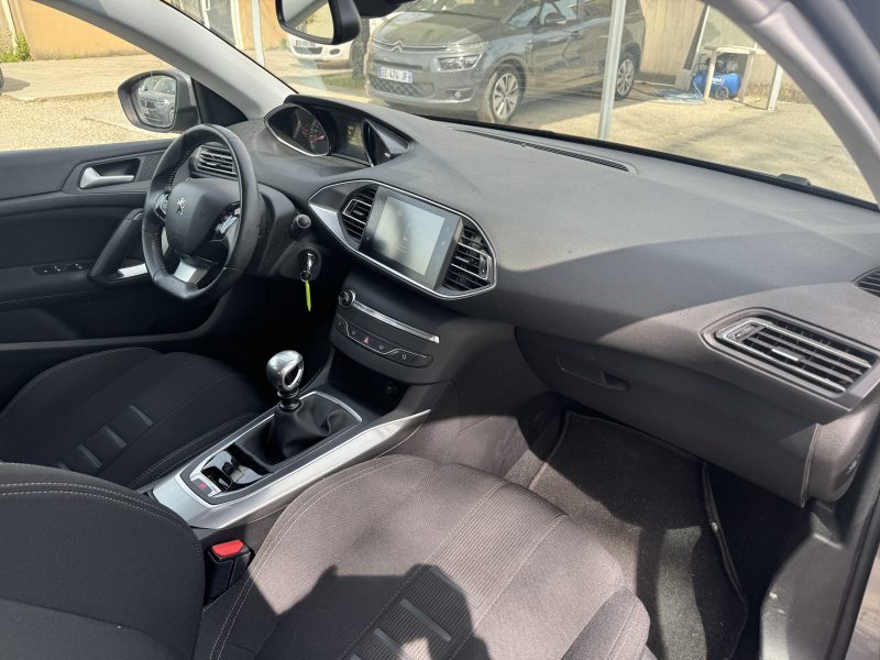 PEUGEOT 308 II 1.2 PURETECH 130CV ALLURE