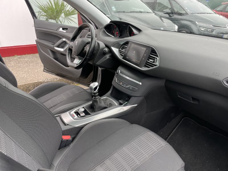 PEUGEOT 308 SW II 2018