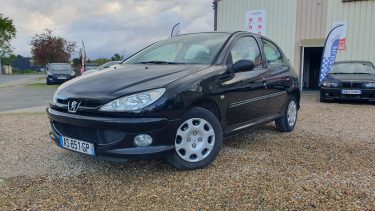 PEUGEOT 206  2008