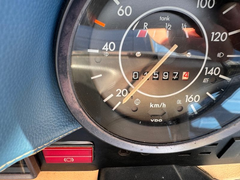 VOLKSWAGEN KAEFER Décapotable 