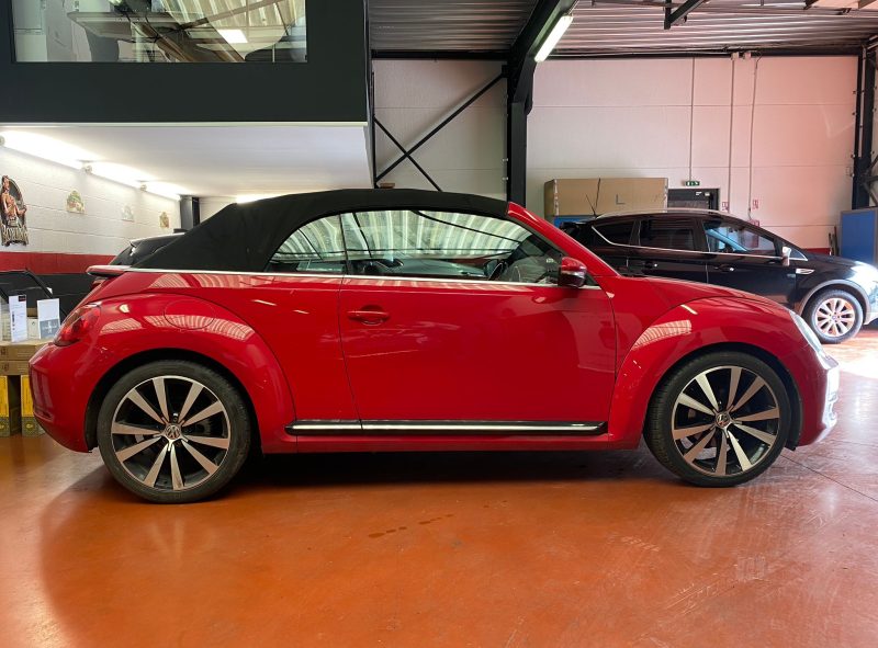 VOLKSWAGEN BEETLE 2013