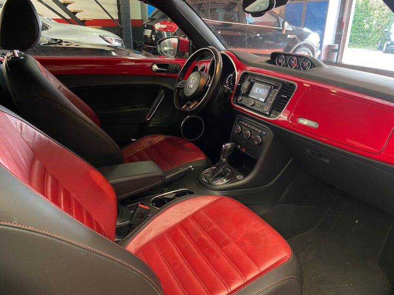 VOLKSWAGEN BEETLE 2013