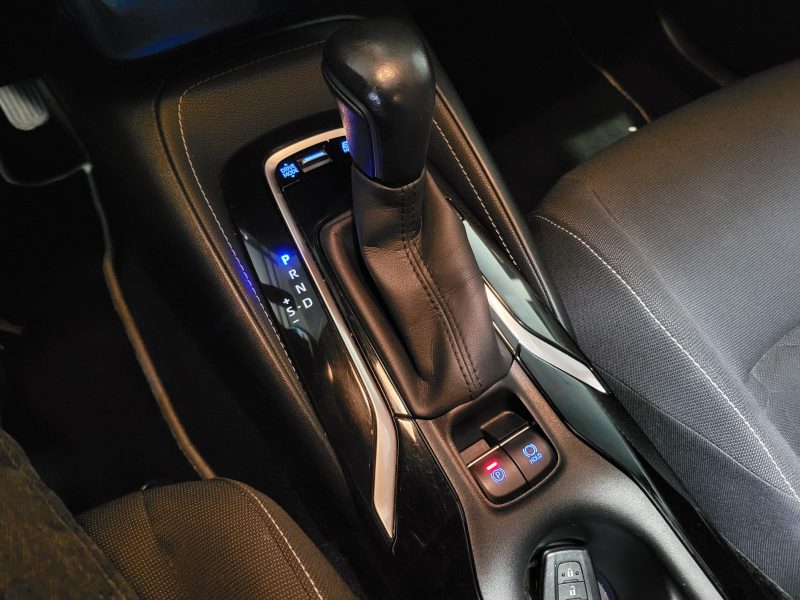 TOYOTA COROLLA TOURING SPORTS 180h 2.0 VVT-i 180/153cv Design Boîte Auto CVT