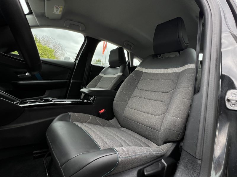 CITROEN C4 III E-C4 136 Cv ELECTRIQUE / FEEL AUTOMATIQUE - GARANTIE 1 AN