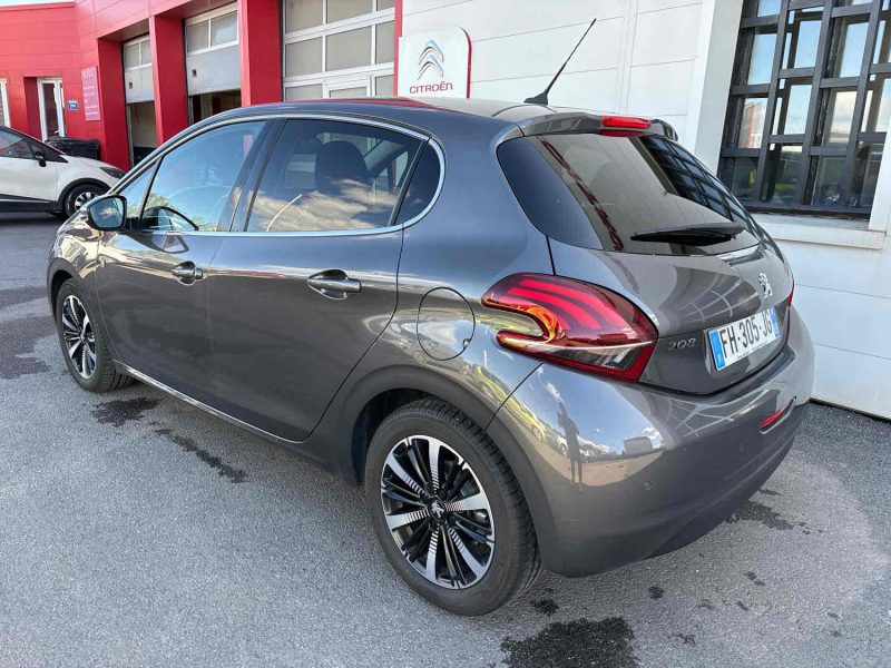 PEUGEOT 208 1.2 110 TECH EDITION 5P