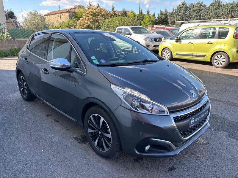 PEUGEOT 208 1.2 110 TECH EDITION 5P