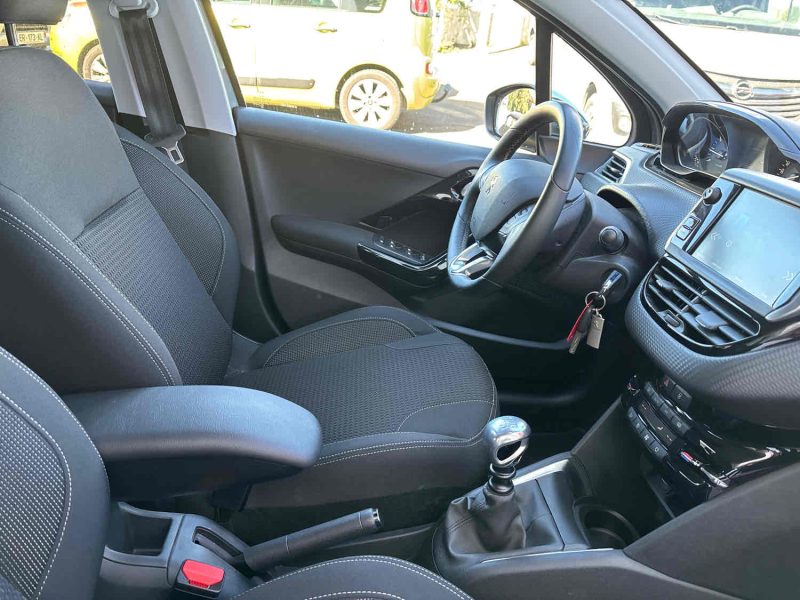 PEUGEOT 208 1.2 110 TECH EDITION 5P