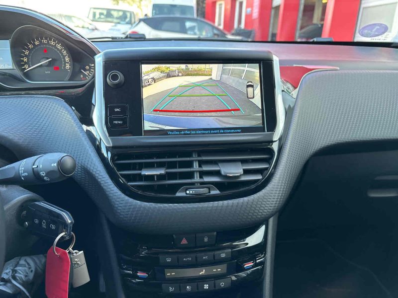 PEUGEOT 208 1.2 110 TECH EDITION 5P