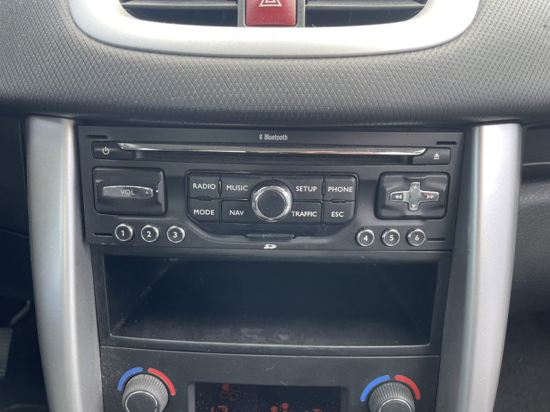 PEUGEOT 207/207+ 2009