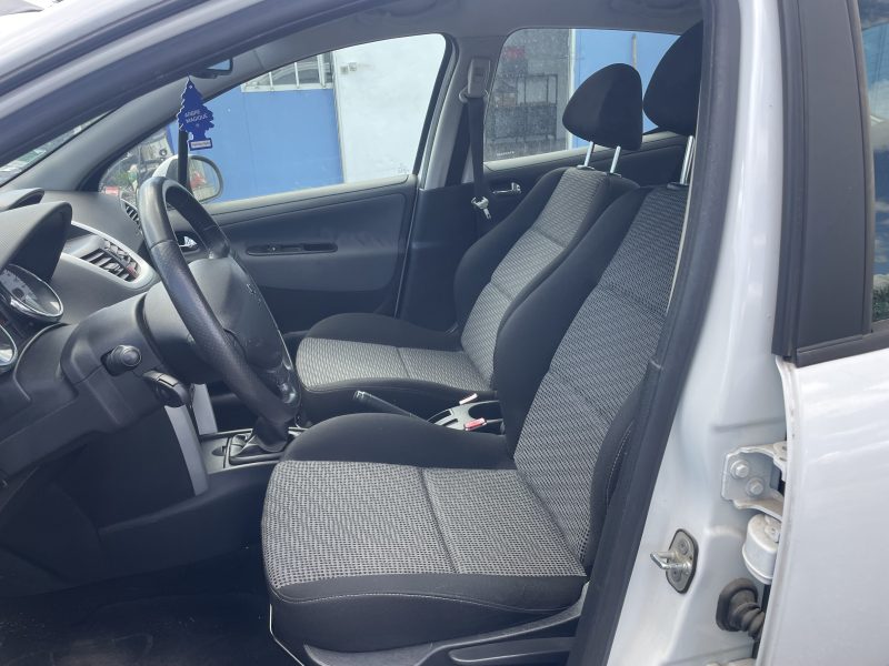 PEUGEOT 207/207+ 2009