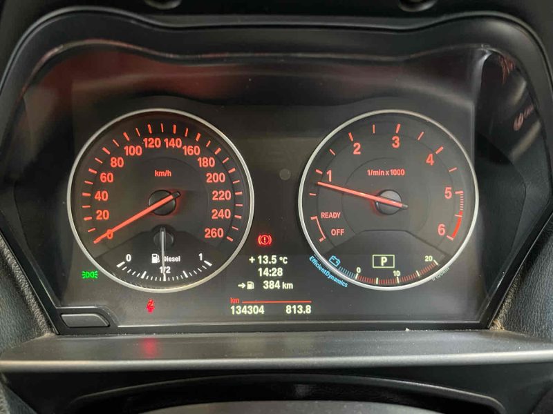 BMW SERIE 1 F20 118D PACK HARMAN KARDON 