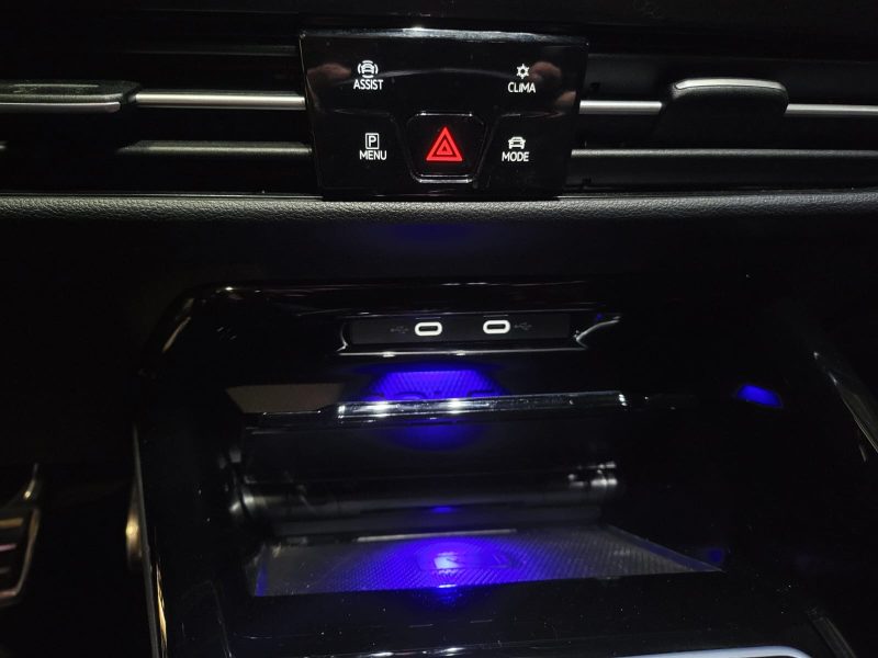 VOLKSWAGEN GOLF VIII GTI Clubsport 2.0 TSI 300cv Boîte Auto DSG7 1ère Main Française