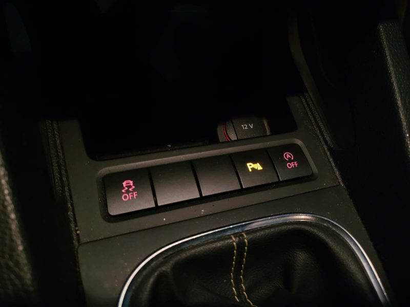 2.0 TDI Phase 2 Bluemotion 150 cv CLUB EDITION / CARPLAY / CAMERA AR