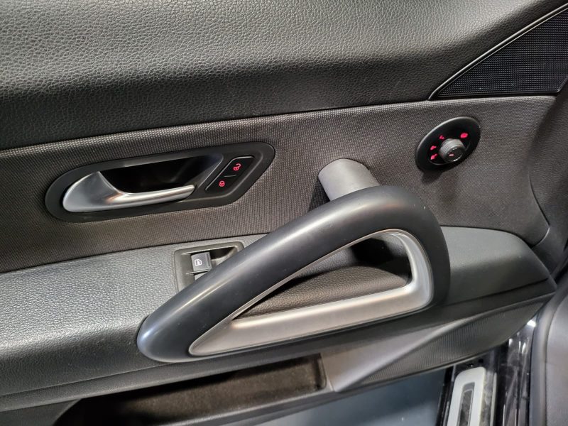 2.0 TDI Phase 2 Bluemotion 150 cv CLUB EDITION / CARPLAY / CAMERA AR