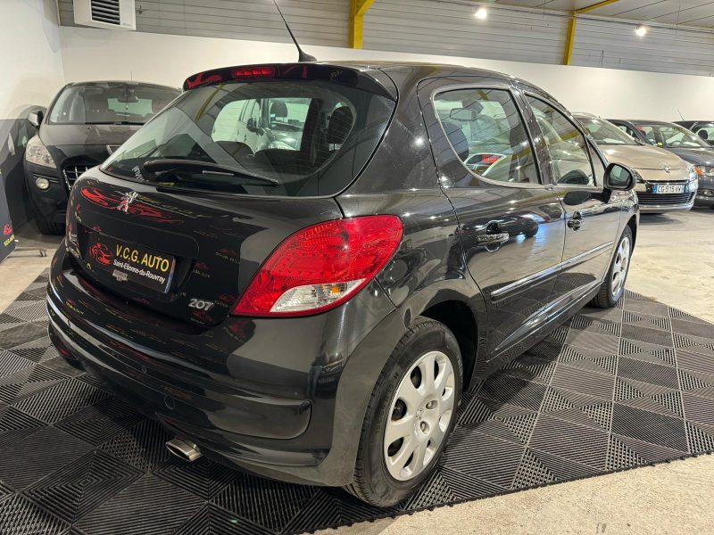 PEUGEOT 207 2010