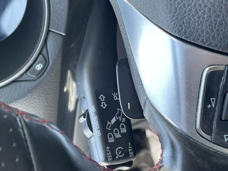 VOLKSWAGEN GOLF VI 2012