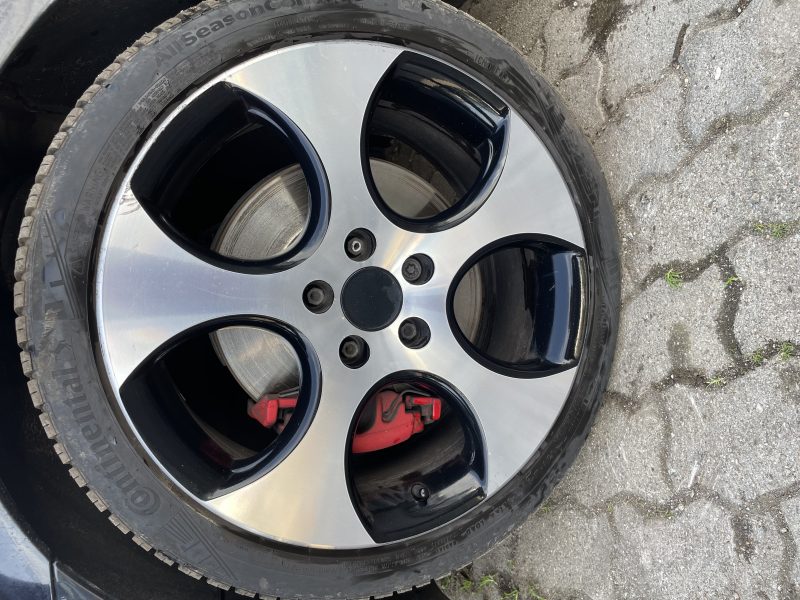 VOLKSWAGEN GOLF VI 2012