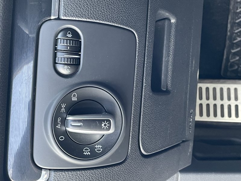 VOLKSWAGEN GOLF VI 2012